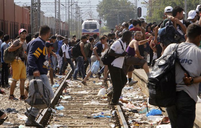 Έρχονται πρόσφυγες – "Διαθέσιμη" να βοηθήσει δηλώνει η Περιφέρεια