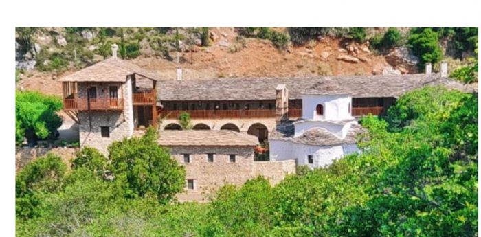 &Eta; Ύ&psi;&omega;&sigma;&iota;&sigmaf; &tau;&omicron;&upsilon; &Tau;&iota;&mu;ί&omicron;&upsilon; &Sigma;&tau;&alpha;&upsilon;&rho;&omicron;ύ &sigma;&tau;&eta; &Mu;&omicron;&nu;ή &Alpha;&gamma;ί&omicron;&upsilon; &Nu;&iota;&kappa;&omicron;&lambda;ά&omicron;&upsilon; &Kappa;&alpha;&rho;&upsilon;ά&sigmaf; &sigma;&tau;&eta;&nu; &Kappa;&upsilon;&nu;&omicron;&upsilon;&rho;ί&alpha;