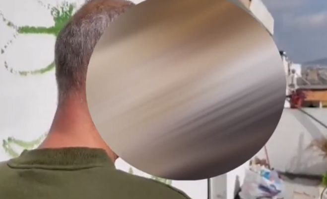 &Omicron; &theta;&epsilon;ί&omicron;&sigmaf; &tau;&eta;&sigmaf; 12&chi;&rho;&omicron;&nu;&eta;&sigmaf;: &laquo;&Beta;&rho;ή&kappa;&alpha; &mu;&eta;&nu;ύ&mu;&alpha;&tau;&alpha; &alpha;&pi;ό 240 ά&tau;&omicron;&mu;&alpha; &sigma;&tau;&omicron; &kappa;&iota;&nu;&eta;&tau;ό &tau;&eta;&sigmaf; &mu;&iota;&kappa;&rho;ή&sigmaf; &kappa;&alpha;&iota; &mu;&omicron;&upsilon; &sigma;&eta;&kappa;ώ&theta;&eta;&kappa;&epsilon; &eta; &tau;&rho;ί&chi;&alpha;&raquo;