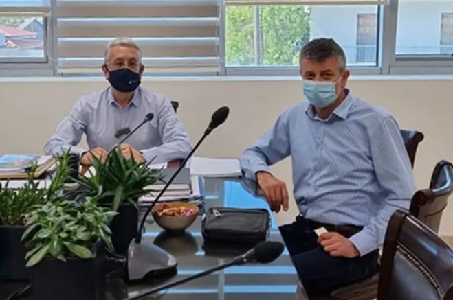 &Sigma;&upsilon;&nu;ά&nu;&tau;&eta;&sigma;&eta; &Lambda;&alpha;&mu;&pi;&rho;ό&pi;&omicron;&upsilon;&lambda;&omicron;&upsilon; - &Omicron;&rho;έ &gamma;&iota;&alpha; &tau;&eta;&nu; &alpha;&pi;&omicron;&gamma;&rho;&alpha;&phi;ή &gamma;&epsilon;&omega;&rho;&gamma;ί&alpha;&sigmaf; &ndash; &kappa;&tau;&eta;&nu;&omicron;&tau;&rho;&omicron;&phi;ί&alpha;&sigmaf;