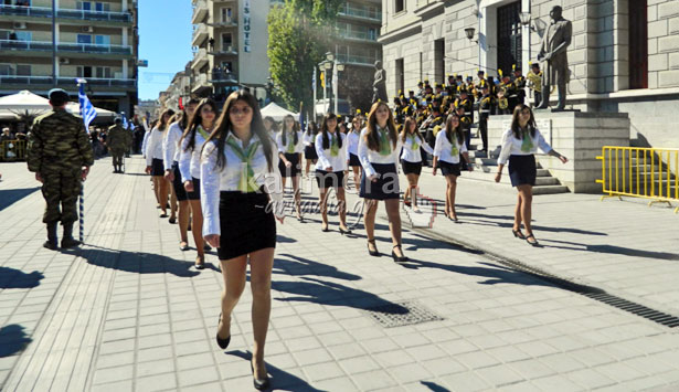 Δείτε όλη την παρέλαση για την επέτειο της 28ης Οκτωβρίου στην Τρίπολη! (vd)