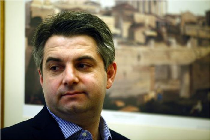 &Kappa;&omega;&nu;&sigma;&tau;&alpha;&nu;&tau;&iota;&nu;ό&pi;&omicron;&upsilon;&lambda;&omicron;&sigmaf;: "&Upsilon;&pi;ά&rho;&chi;&epsilon;&iota; &omicron;&rho;&gamma;&alpha;&nu;&omega;&mu;έ&nu;&omicron; &sigma;&chi;έ&delta;&iota;&omicron; &alpha;&pi;&omicron;&mu;ό&nu;&omega;&sigma;&eta;&sigmaf; &tau;&eta;&sigmaf; &chi;ώ&rho;&alpha;&sigmaf;"