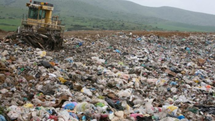 Υπουργείο Περιβάλλοντος: &quot;Πάρτε μέτρα προστασίας για τους σκουπιδότοπους στην Πελοπόννησο&quot;