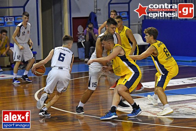 &Nu;ί&kappa;&eta;&sigma;&alpha;&nu; &omicron;&iota; &pi;&alpha;ί&delta;&epsilon;&sigmaf; &kappa;&alpha;&iota; &omicron;&iota; έ&phi;&eta;&beta;&omicron;&iota; &tau;&omicron;&upsilon; &Alpha;&rho;&kappa;&alpha;&delta;&iota;&kappa;&omicron;ύ