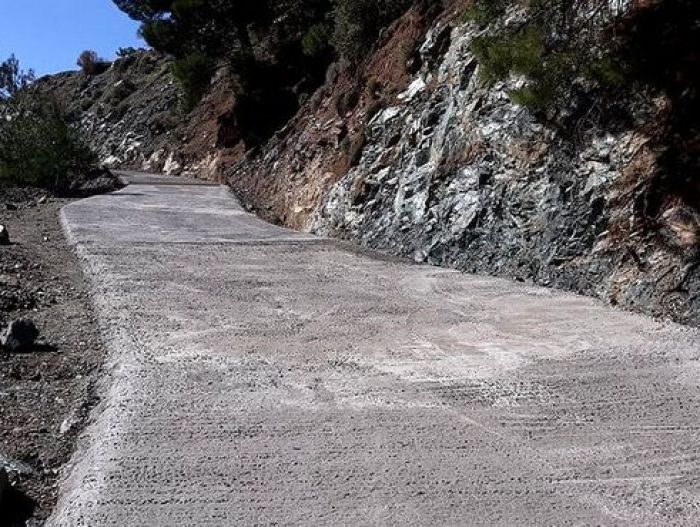 &Delta;ή&mu;&omicron;&sigmaf; &Mu;&epsilon;&gamma;&alpha;&lambda;ό&pi;&omicron;&lambda;&eta;&sigmaf; | &Delta;&eta;&mu;&omicron;&pi;&rho;&alpha;&tau;&epsilon;ί &delta;ύ&omicron; &mu;&epsilon;&gamma;ά&lambda;&alpha; έ&rho;&gamma;&alpha;