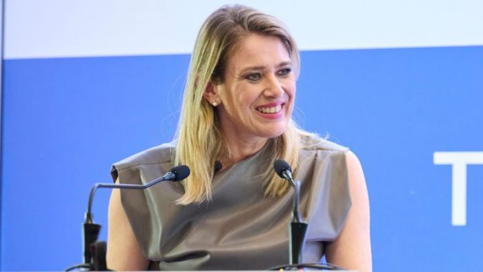 &Upsilon;&phi;&upsilon;&pi;&omicron;&upsilon;&rho;&gamma;ό&sigmaf; &Epsilon;&rho;&gamma;&alpha;&sigma;ί&alpha;&sigmaf;: "&Sigma;&tau;ό&chi;&omicron;&sigmaf; &kappa;&alpha;&tau;ώ&tau;&alpha;&tau;&omicron;&sigmaf; &mu;&iota;&sigma;&theta;ό&sigmaf; ά&nu;&omega; &tau;&omega;&nu; 950 &epsilon;&upsilon;&rho;ώ"