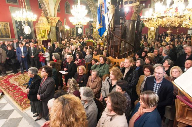 Πλήθος κόσμου στη γιορτή των Παμμεγίστων Ταξιαρχών στην Τρίπολη (εικόνες)