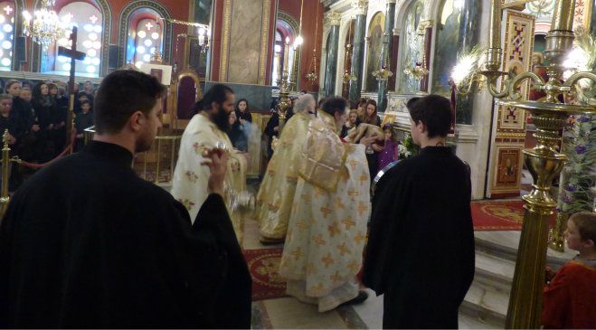 &Eta; &pi;&rho;ώ&tau;&eta; &Alpha;&nu;ά&sigma;&tau;&alpha;&sigma;&eta; &sigma;&tau;&eta;&nu; &Tau;&rho;ί&pi;&omicron;&lambda;&eta; (vd)