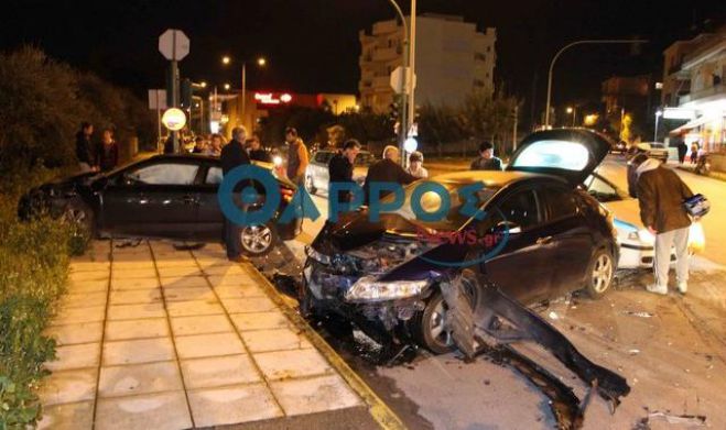 Σύγκρουση οχημάτων με δύο τραυματίες στην Καλαμάτα