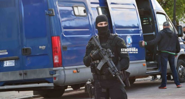 &Alpha;&pi;ί&sigma;&tau;&epsilon;&upsilon;&tau;&omicron; &pi;&epsilon;&rho;&iota;&sigma;&tau;&alpha;&tau;&iota;&kappa;ό &sigma;&tau;&alpha; &delta;&iota;&kappa;&alpha;&sigma;&tau;ή&rho;&iota;&alpha; &Nu;&alpha;&upsilon;&pi;&lambda;ί&omicron;&upsilon; | &Kappa;&alpha;&tau;&eta;&gamma;&omicron;&rho;&omicron;ύ&mu;&epsilon;&nu;&omicron;&sigmaf; &epsilon;&mu;&phi;ά&nu;&iota;&sigma;&epsilon; ό&pi;&lambda;&omicron; &sigma;&tau;&omicron;&upsilon;&sigmaf; &delta;&iota;&kappa;&alpha;&sigma;&tau;έ&sigmaf;