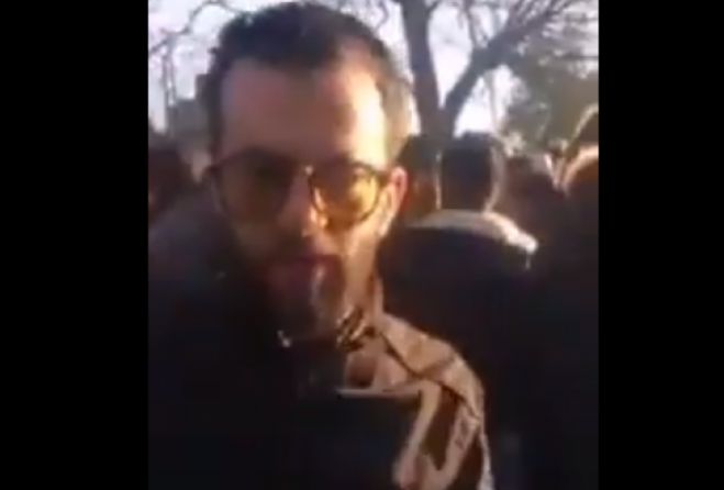 «Οι γαμ@@@ Έλληνες δεν μας ανοίγουν τα σύνορα»! (vid)