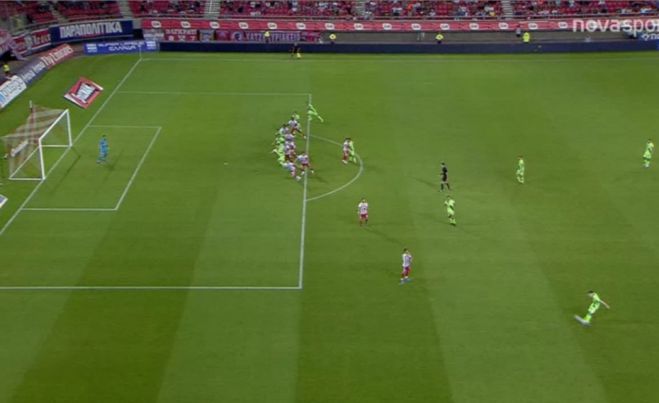 Για offside στη φάση του πέναλτι μιλούν ιστοσελίδες του Ολυμπιακού