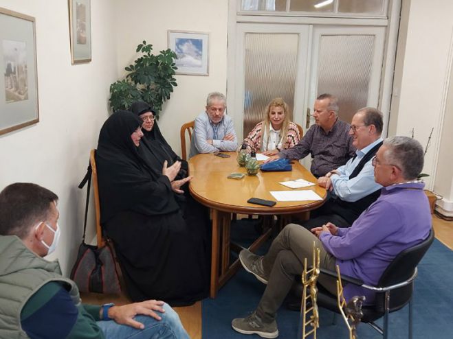 &Mu;&epsilon; &tau;&eta;&nu; &eta;&gamma;&omicron;&upsilon;&mu;έ&nu;&eta; &Alpha;&lambda;&epsilon;&xi;ί&alpha; &tau;&eta;&sigmaf; &Mu;&omicron;&nu;ή&sigmaf; &Kappa;&alpha;&lambda;&alpha;&mu;ί&omicron;&upsilon; &sigma;&upsilon;&nu;&alpha;&nu;&tau;ή&theta;&eta;&kappa;&epsilon; &omicron; &Nu;ί&kappa;&alpha;&sigmaf; - &Sigma;&upsilon;&zeta;&eta;&tau;ή&theta;&eta;&kappa;&epsilon; &eta; &alpha;&nu;&alpha;&sigma;&tau;ή&lambda;&omega;&sigma;&eta; &tau;&omicron;&upsilon; &mu;&omicron;&nu;&alpha;&sigma;&tau;&eta;&rho;&iota;&omicron;ύ