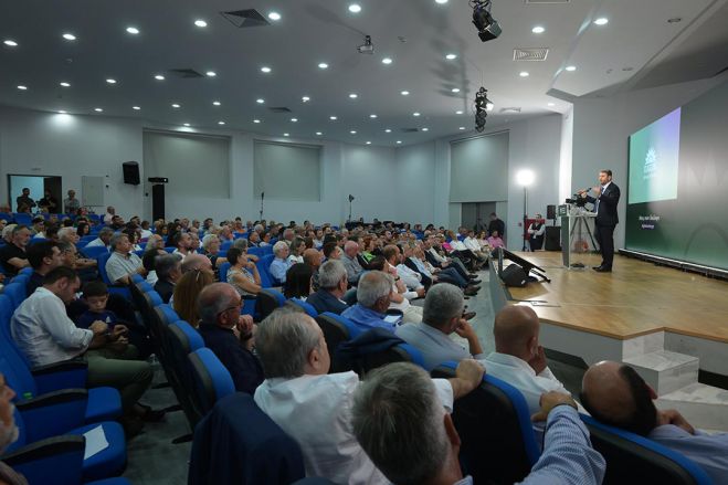 Ανδρουλάκης από την Τρίπολη: «Ελπίδα και προοπτική για όλους τους Έλληνες. Αυτό είναι το ΠΑΣΟΚ της κοινωνικής δικαιοσύνης και της εθνικής αξιοπρέπειας»