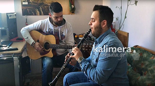 «Πίνω από ΄κει ψηλά για σένα» … με το κλαρίνο του Δημήτρη Παπαγεωργίου! (vd)