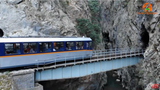 &Zeta;&alpha;&chi;&lambda;&omega;&rho;&omicron;ύ | Έ&nu;&alpha; &chi;&omega;&rho;&iota;&omicron;&upsilon;&delta;ά&kappa;&iota; &chi;&tau;&iota;&sigma;&mu;έ&nu;&omicron; &sigma;&tau;&alpha; &beta;ά&theta;&eta; &epsilon;&nu;ό&sigmaf; &kappa;&alpha;&tau;&alpha;&pi;&rho;ά&sigma;&iota;&nu;&omicron;&upsilon; &phi;&alpha;&rho;&alpha;&gamma;&gamma;&iota;&omicron;ύ! (vd)