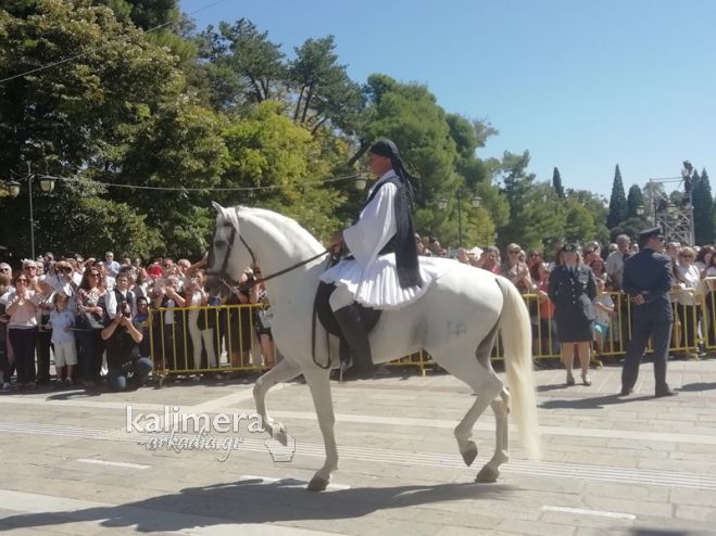Live &alpha;&pi;ό &tau;&omicron; TV Super &eta; &pi;&alpha;&rho;έ&lambda;&alpha;&sigma;&eta; &gamma;&iota;&alpha; &tau;&eta;&nu; &epsilon;&pi;έ&tau;&epsilon;&iota;&omicron; &tau;&eta;&sigmaf; Ά&lambda;&omega;&sigma;&eta;&sigmaf; &sigma;&tau;&eta;&nu; &Tau;&rho;ί&pi;&omicron;&lambda;&eta;!