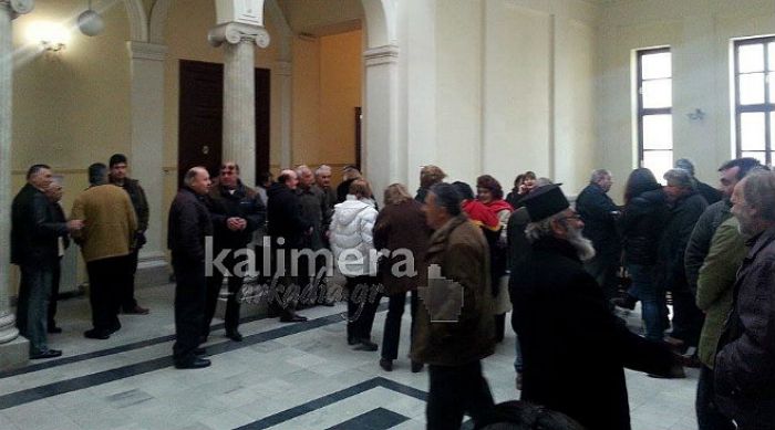 &Sigma;&upsilon;&mu;&beta;&alpha;ί&nu;&epsilon;&iota; &tau;ώ&rho;&alpha;: &Kappa;ό&sigma;&mu;&omicron;&sigmaf; &alpha;&pi;ό &tau;&omicron; &Lambda;&epsilon;&beta;ί&delta;&iota; &sigma;&tau;&omicron; &delta;&iota;&kappa;&alpha;&sigma;&tau;ή&rho;&iota;&omicron; - Ά&rho;&chi;&iota;&sigma;&epsilon; &eta; &epsilon;&kappa;&delta;ί&kappa;&alpha;&sigma;&eta; &tau;&omega;&nu; &alpha;&sigma;&phi;&alpha;&lambda;&iota;&sigma;&tau;&iota;&kappa;ώ&nu; (&Alpha;&Nu;&Alpha;&Nu;&Epsilon;&Omega;&Nu;&Epsilon;&Tau;&Alpha;&Iota;)