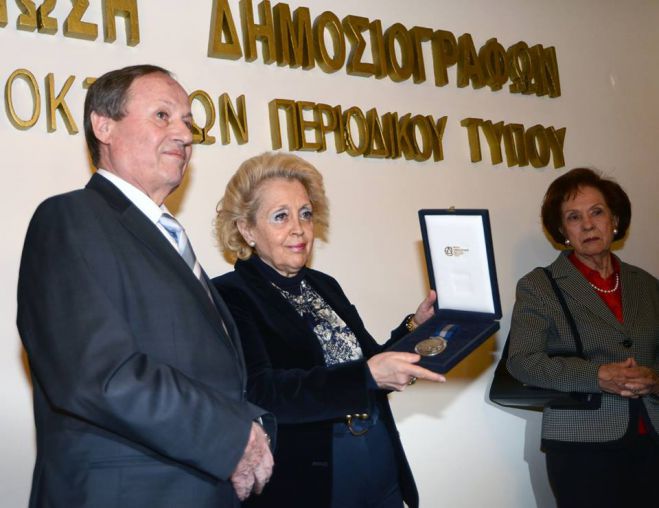 «Βραβείο Μπότση» στο δημοσιογράφο Κώστα Καλύβα