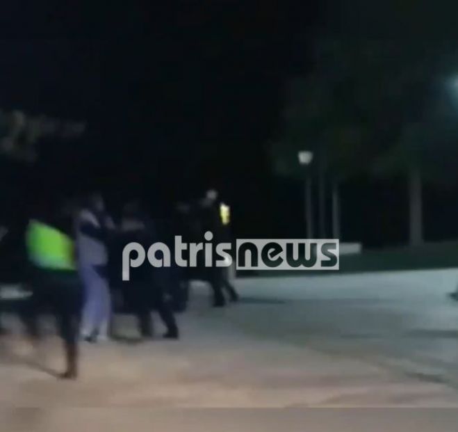 &quot;Ρε, ξεκολλάτε. Τι κάνετε; Το παιδί ... &quot;| Επεισόδιο μεταξύ νεαρών και αστυνομικών στον Πύργο (vd)