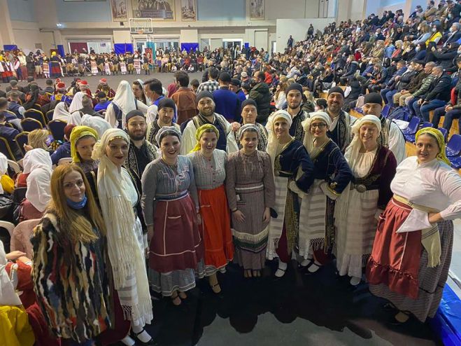 &Sigma;&tau;&eta;&nu; &eta;&rho;&omega;&iota;&kappa;ή &kappa;&alpha;&iota; &alpha;&delta;&omicron;ύ&lambda;&omega;&tau;&eta; &Mu;ά&nu;&eta; &tau;&omicron; &Lambda;ύ&kappa;&epsilon;&iota;&omicron; &tau;&omega;&nu; &Epsilon;&lambda;&lambda;&eta;&nu;ί&delta;&omega;&nu; &Tau;&rho;ί&pi;&omicron;&lambda;&eta;&sigmaf;!