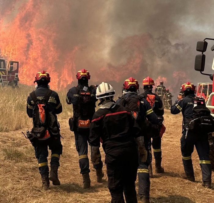 "&Gamma;ί&nu;&omicron;&mu;&alpha;&iota; &epsilon;&theta;&epsilon;&lambda;&omicron;&nu;&tau;ή&sigmaf; &pi;&upsilon;&rho;&omicron;&sigma;&beta;έ&sigma;&tau;&eta;&sigmaf;"
