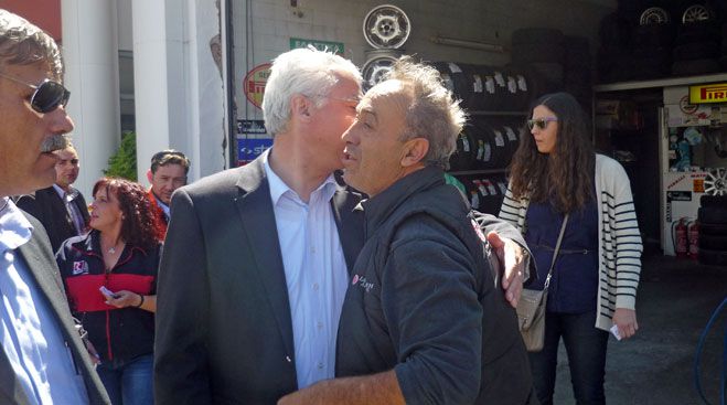 &Pi;&epsilon;&rho;&iota;&omicron;&delta;&epsilon;ί&alpha; &sigma;&tau;&omicron; &kappa;έ&nu;&tau;&rho;&omicron; &tau;&eta;&sigmaf; &Tau;&rho;ί&pi;&omicron;&lambda;&eta;&sigmaf; - &sigma;&epsilon; &delta;&iota;&alpha;&rho;&kappa;ή &epsilon;&pi;&alpha;&phi;ή &mu;&epsilon; &pi;&epsilon; &pi;&omicron;&lambda;ί&tau;&epsilon;&sigmaf; &kappa;&alpha;&iota; &epsilon;&pi;&alpha;&gamma;&gamma;&epsilon;&lambda;&mu;&alpha;&tau;ί&epsilon;&sigmaf; &omicron; &Sigma;&mu;&upsilon;&rho;&nu;&iota;ώ&tau;&eta;&sigmaf;