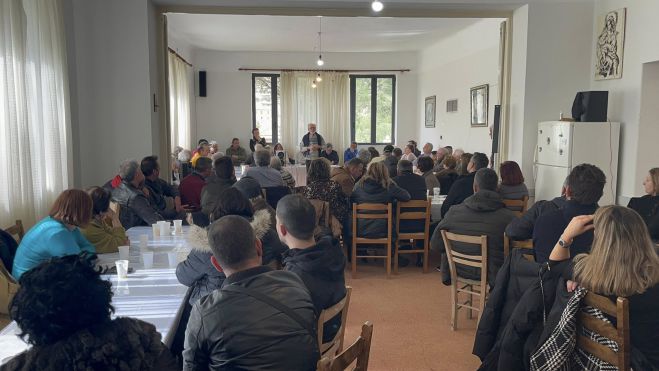 &Pi;&alpha;&rho;&theta;έ&nu;&iota; &Alpha;&rho;&kappa;&alpha;&delta;ί&alpha;&sigmaf; | &Epsilon;&nu;&eta;&mu;έ&rho;&omega;&sigma;&eta; &gamma;&iota;&alpha; &tau;&eta;&nu; &epsilon;&gamma;&kappa;&alpha;&tau;ά&sigma;&tau;&alpha;&sigma;&eta; &mu;&pi;&alpha;&tau;&alpha;&rho;&iota;ώ&nu; &lambda;&iota;&theta;ί&omicron;&upsilon; &sigma;&tau;&eta;&nu; &epsilon;&upsilon;&rho;ύ&tau;&epsilon;&rho;&eta; &pi;&epsilon;&rho;&iota;&omicron;&chi;ή (vd)