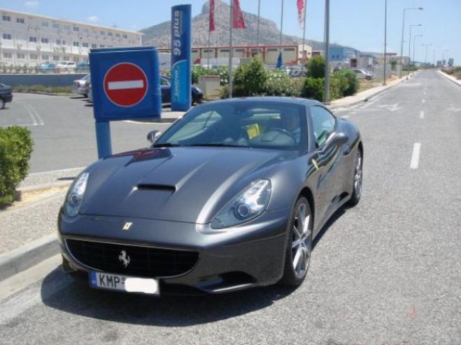 Η μοναδική Ferrari California είναι από την Καλαμάτα (εικόνες)