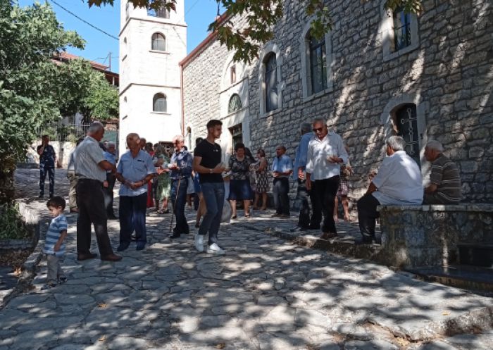 Γιορτινή ατμόσφαιρα στη Μυγδαλιά Γορτυνίας για την Παναγία (εικόνες)