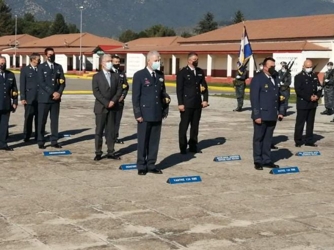 &Eta; &epsilon;&omicron;&rho;&tau;ή &tau;&eta;&sigmaf; &Pi;&omicron;&lambda;&epsilon;&mu;&iota;&kappa;ή&sigmaf; &Alpha;&epsilon;&rho;&omicron;&pi;&omicron;&rho;ί&alpha;&sigmaf; &sigma;&tau;&eta;&nu; &Tau;&rho;ί&pi;&omicron;&lambda;&eta; (&epsilon;&iota;&kappa;ό&nu;&epsilon;&sigmaf;)