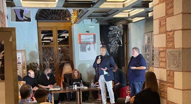 &Gamma;&iota;&alpha; &tau;&eta;&nu; &alpha;&xi;ί&alpha; &tau;&omicron;&upsilon; &beta;&iota;&beta;&lambda;ί&omicron;&upsilon; &laquo;&Kappa;&alpha;&zeta;&alpha;&nu;&tau;&zeta;ί&delta;&eta;&sigmaf; &theta;&eta;&rho;ί&omicron; &alpha;&nu;ή&mu;&epsilon;&rho;&omicron;&raquo; &mu;ί&lambda;&eta;&sigma;&epsilon; &omicron; &Kappa;ώ&sigma;&tau;&alpha;&sigmaf; &Tau;&zeta;&iota;&omicron;ύ&mu;&eta;&sigmaf; (&epsilon;&iota;&kappa;ό&nu;&epsilon;&sigmaf;)