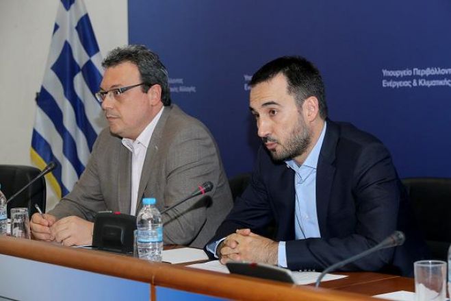 Κυβέρνηση: &quot;Δεν υπάρχει πολύς διαθέσιμος χρόνος για να λυθεί το πρόβλημα με τα σκουπίδια στην Πελοπόννησο&quot;