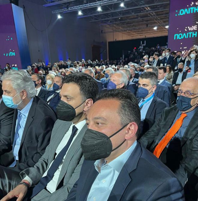 &Beta;&lambda;ά&sigma;&eta;&sigmaf;: "&Eta; &Kappa;&upsilon;&beta;έ&rho;&nu;&eta;&sigma;ή &mu;&alpha;&sigmaf; &laquo;&chi;&tau;ί&zeta;&epsilon;&iota;&raquo; έ&nu;&alpha; &kappa;&alpha;&lambda;ύ&tau;&epsilon;&rho;&omicron; &mu;έ&lambda;&lambda;&omicron;&nu; &gamma;&iota;&alpha; &tau;&eta;&nu; &Pi;&alpha;&tau;&rho;ί&delta;&alpha; &mu;&alpha;&sigmaf;!"