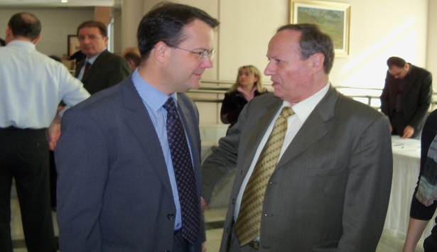 &Alpha;&rho;&kappa;ά&delta;&epsilon;&sigmaf; &sigma;&tau;&eta;&nu; &eta;&mu;&epsilon;&rho;ί&delta;&alpha; &laquo;&Omicron; &Tau;ύ&pi;&omicron;&sigmaf; &sigma;&tau;&eta;&nu; &psi;&eta;&phi;&iota;&alpha;&kappa;ή &epsilon;&pi;&omicron;&chi;ή&raquo; (&epsilon;&iota;&kappa;ό&nu;&epsilon;&sigmaf;)