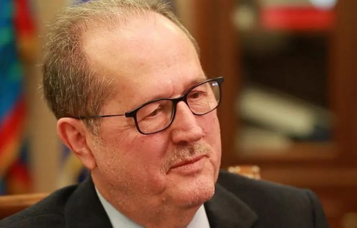 &Epsilon;&pi;&iota;&kappa;&epsilon;&phi;&alpha;&lambda;ή&sigmaf; &sigma;&tau;&eta;&nu; &Epsilon;&pi;&iota;&tau;&rho;&omicron;&pi;ή &Theta;&epsilon;&sigma;&mu;ώ&nu; &kappa;&alpha;&iota; &Delta;&iota;&alpha;&phi;ά&nu;&epsilon;&iota;&alpha;&sigmaf; &tau;&eta;&sigmaf; &Epsilon;&Nu;&Pi;&Epsilon; &omicron; &pi;&epsilon;&rho;&iota;&phi;&epsilon;&rho;&epsilon;&iota;ά&rho;&chi;&eta;&sigmaf; &Pi;. &Nu;ί&kappa;&alpha;&sigmaf;
