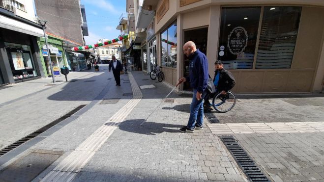 &Pi;&alpha;&gamma;&kappa;ό&sigma;&mu;&iota;&alpha; &Eta;&mu;έ&rho;&alpha; &Lambda;&epsilon;&upsilon;&kappa;&omicron;ύ &Mu;&pi;&alpha;&sigma;&tau;&omicron;&upsilon;&nu;&iota;&omicron;ύ | &Mu;&epsilon;&tau;&alpha;&kappa;ί&nu;&eta;&sigma;&eta; &sigma;&tau;&omicron; &kappa;έ&nu;&tau;&rho;&omicron; &tau;&eta;&sigmaf; &Tau;&rho;ί&pi;&omicron;&lambda;&eta;&sigmaf; (vd)
