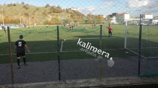 Έ&mu;&epsilon;&iota;&nu;&epsilon; &sigma;&tau;&omicron; "&Chi;" &tau;&omicron; &pi;&alpha;&iota;&chi;&nu;ί&delta;&iota; &Pi;&Alpha;&Omicron;&Kappa; &Tau;&rho;ί&pi;&omicron;&lambda;&eta;&sigmaf; - &Eta;&rho;&alpha;&kappa;&lambda;ή&sigmaf;