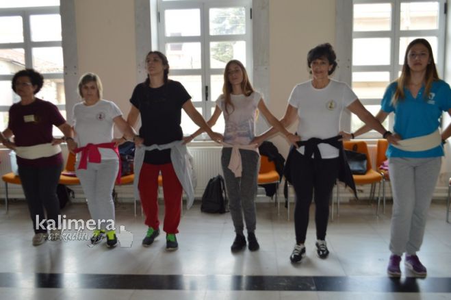 &Pi;&alpha;&rho;&alpha;&delta;&omicron;&sigma;&iota;&alpha;&kappa;&omicron;ί &chi;&omicron;&rho;&omicron;ί &delta;&iota;&delta;ά&chi;&tau;&eta;&kappa;&alpha;&nu; &sigma;&epsilon; &sigma;&epsilon;&mu;&iota;&nu;ά&rho;&iota;&alpha; &tau;&omicron;&upsilon; &Chi;&omicron;&rho;&epsilon;&upsilon;&tau;&iota;&kappa;&omicron;ύ &Omicron;&mu;ί&lambda;&omicron;&upsilon; &sigma;&tau;&eta;&nu; &Tau;&rho;ί&pi;&omicron;&lambda;&eta;! (vd)