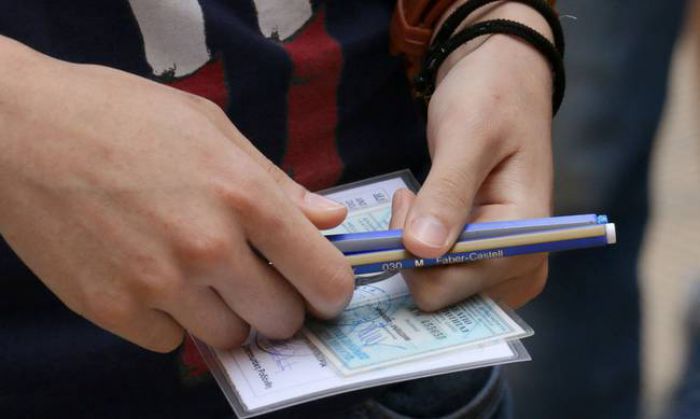 &Pi;&alpha;&nu;&epsilon;&lambda;&lambda;&alpha;&delta;&iota;&kappa;έ&sigmaf;: &Omicron;&iota; &alpha;&pi;&alpha;&nu;&tau;ή&sigma;&epsilon;&iota;&sigmaf; &gamma;&iota;&alpha; &tau;&alpha; &theta;έ&mu;&alpha;&tau;&alpha; &sigma;&tau;&eta;&nu; &pi;&rho;&epsilon;&mu;&iota;έ&rho;&alpha; &tau;&omega;&nu; &Epsilon;&Pi;&Alpha;&Lambda;