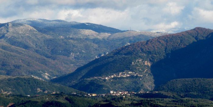 «Αδιαφορία, εγκατάλειψη και εθελοντικά μπαλώματα στην άγονη γραμμή της Γορτυνίας!»