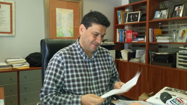 &laquo;&Epsilon;&pi;ί &tau;&eta;&sigmaf; &omicron;&upsilon;&sigma;ί&alpha;&sigmaf;&raquo; &tau;&eta;&nu; &Tau;&epsilon;&tau;ά&rho;&tau;&eta; &omicron; &Nu;. &Tau;&sigma;&iota;&alpha;&mu;&omicron;ύ&lambda;&omicron;&sigmaf; &sigma;&tau;&omicron; &Delta;&eta;&mu;&omicron;&tau;&iota;&kappa;ό &Rho;&alpha;&delta;&iota;ό&phi;&omega;&nu;&omicron;!