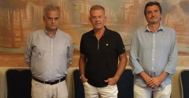 &Nu;έ&omicron; &Delta;&iota;&omicron;&iota;&kappa;&eta;&tau;&iota;&kappa;ό &Sigma;&upsilon;&mu;&beta;&omicron;ύ&lambda;&iota;&omicron; &sigma;&tau;&eta;&nu; Έ&nu;&omega;&sigma;&eta; &Xi;&epsilon;&nu;&omicron;&delta;&omicron;&chi;&epsilon;ί&omega;&nu; &Alpha;&rho;&kappa;&alpha;&delta;ί&alpha;&sigmaf; - &Pi;&alpha;&rho;&alpha;&mu;έ&nu;&epsilon;&iota; &Pi;&rho;ό&epsilon;&delta;&rho;&omicron;&sigmaf; &omicron; &Mu;&alpha;&rho;&iota;&nu;ά&kappa;&omicron;&sigmaf;