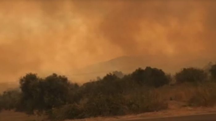 &Alpha;&nu;&epsilon;&xi;έ&lambda;&epsilon;&gamma;&kappa;&tau;&eta; &eta; &phi;&omega;&tau;&iota;ά &sigma;&tau;&eta; &Mu;ά&nu;&eta; - &Epsilon;&nu;&tau;&omicron;&lambda;ή &nu;&alpha; &epsilon;&kappa;&kappa;&epsilon;&nu;&omega;&theta;&epsilon;ί &tau;&omicron; &Gamma;ύ&theta;&epsilon;&iota;&omicron; (vd)