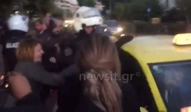 &Pi;&alpha;&nu;&iota;&kappa;ό&sigmaf; &mu;&epsilon; &tau;&omicron;&nu; &delta;&omicron;&lambda;&omicron;&phi;ό&nu;&omicron; &tau;&eta;&sigmaf; &Delta;ώ&rho;&alpha;&sigmaf; έ&xi;&omega; &alpha;&pi;ό &tau;&alpha; &delta;&iota;&kappa;&alpha;&sigma;&tau;ή&rho;&iota;&alpha; &tau;&eta;&sigmaf; &Epsilon;&upsilon;&epsilon;&lambda;&pi;ί&delta;&omega;&nu; (vd)