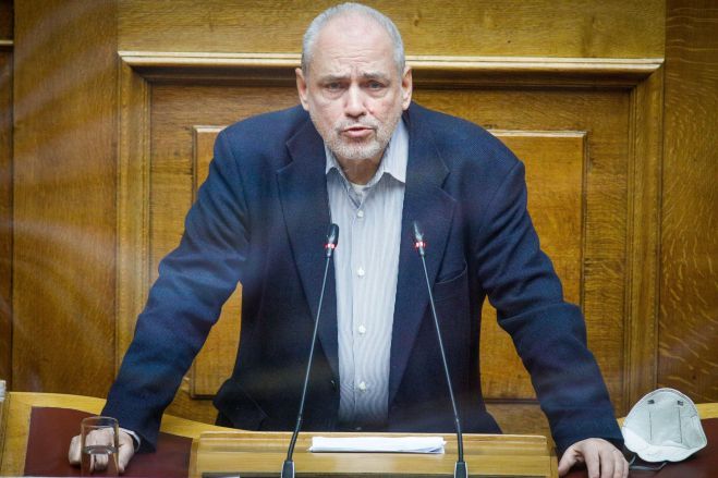 &Gamma;. &Pi;&alpha;&pi;&alpha;&eta;&lambda;&iota;&omicron;ύ &sigma;&tau;&eta;&nu; Politic: &laquo;&Eta; &epsilon;&nu;&tau;&omicron;&lambda;ή &Mu;&eta;&tau;&sigma;&omicron;&tau;ά&kappa;&eta; &epsilon;ί&nu;&alpha;&iota; ό&lambda;&alpha; &sigma;&tau;&omicron; &sigma;&kappa;&omicron;&tau;ά&delta;&iota;&raquo;