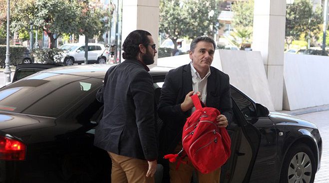 Στον «αέρα» η αξιολόγηση - Διεκόπησαν οι διαπραγματεύσεις
