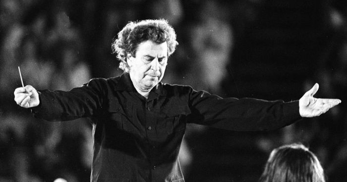 &Delta;&eta;&mu;&eta;&tau;&sigma;ά&nu;&alpha; | &Mu;&omicron;&upsilon;&sigma;&iota;&kappa;ό &tau;&alpha;&xi;ί&delta;&iota; - &alpha;&phi;&iota;έ&rho;&omega;&mu;&alpha; &sigma;&tau;&omicron;&nu; &alpha;&epsilon;ί&mu;&nu;&eta;&sigma;&tau;&omicron; &Mu;ί&kappa;&eta;!