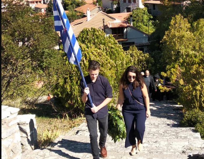 &Eta; &epsilon;&pi;έ&tau;&epsilon;&iota;&omicron;&sigmaf; &tau;&omicron;&upsilon; "&Omicron;&Chi;&Iota;" &sigma;&tau;&eta; &Sigma;&tau;&epsilon;&mu;&nu;ί&tau;&sigma;&alpha; (&epsilon;&iota;&kappa;ό&nu;&epsilon;&sigmaf;)