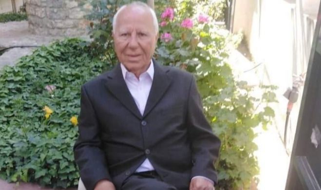 &Pi;έ&nu;&theta;&omicron;&sigmaf; &sigma;&tau;&omicron; &Mu;ά&nu;&alpha;&rho;&eta; | "Έ&phi;&upsilon;&gamma;&epsilon;" &omicron; &Pi;&alpha;&nu;&alpha;&gamma;&iota;ώ&tau;&eta;&sigmaf; &Sigma;&iota;&alpha;&mu;&pi;έ&kappa;&omicron;&sigmaf;